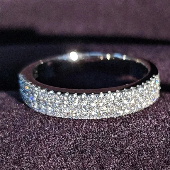 New Women’s 925 Silver Beautiful Diamond Eternity Ring - Picture 4 of 4